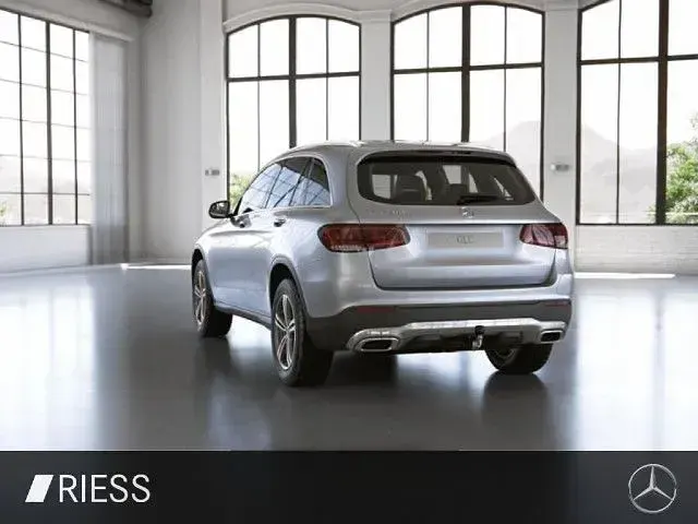 Gebraucht Mercedes GLC300e 320 PS (235 kW) 2022 SUV