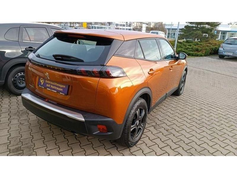 Gebraucht Peugeot 2008 101 PS (74 kW) 2021 Orange (metallic) SUV