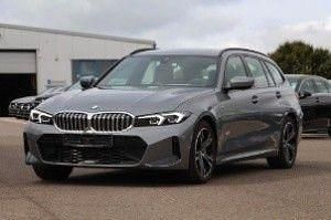 Grau Gebraucht 2024 BMW 330 M Sport Kombi | 38.590 € - Bild 1/4
