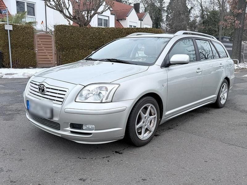 Gebraucht Toyota Avensis 147 PS (108 kW) 2004 Silber Kombi