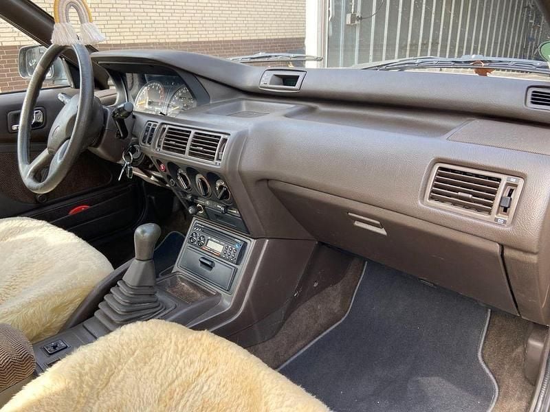 Gebraucht Mitsubishi Galant 86 PS (63 kW) 1989 Gold Limousine