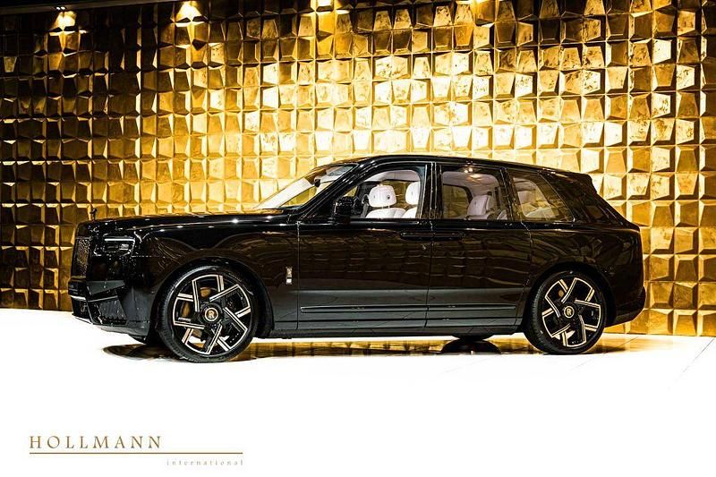Neu Rolls Royce Cullinan 544 PS (400 kW) 2026 Schwarz SUV