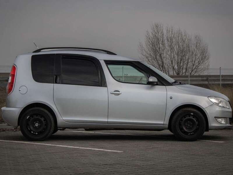 Grau Gebraucht 2013 Skoda Roomster Ambition Kombi | 5.400 € (Fairer Preis) - Bild 1/4