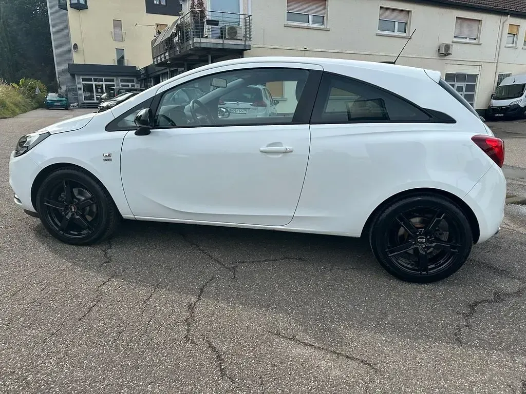 Gebraucht Opel Corsa 101 PS (74 kW) 2019 Weiß Kleinwagen