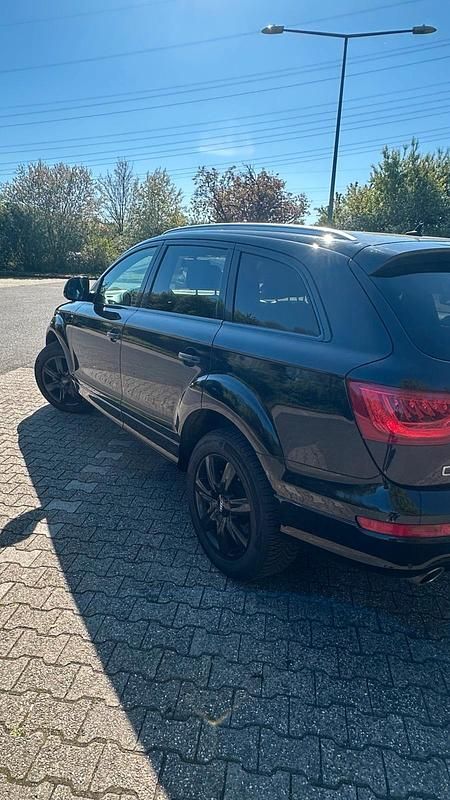 Second-hand Audi Q7 234 CP (172 kW) 2007 Negru SUV