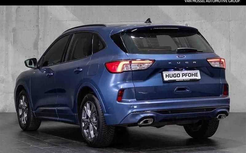 Gebraucht Ford Kuga ST-Line 150 PS (110 kW) 2023 Chrome blue metallic SUV
