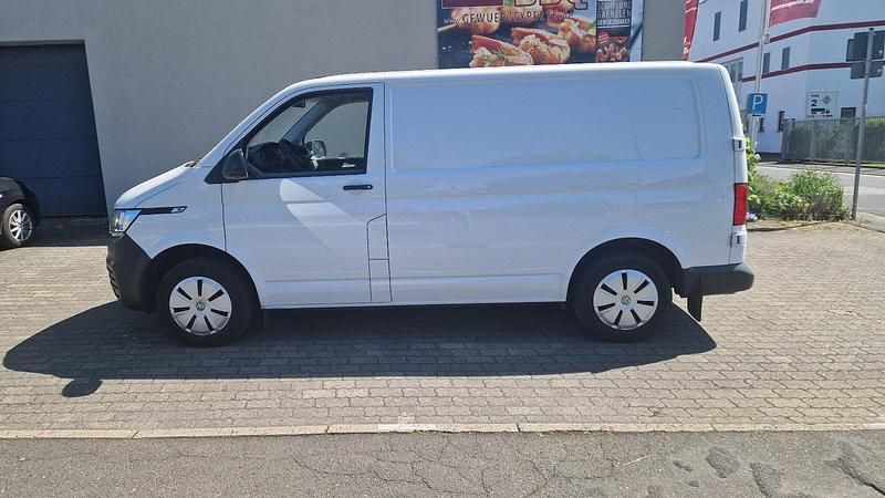 Second-hand VW Transporter 150 CP (110 kW) 2022 Alb Van
