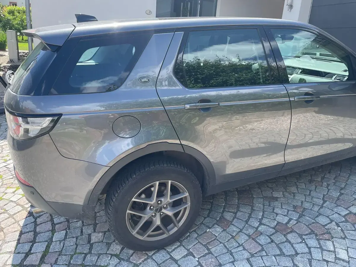 Gebraucht Land Rover Discovery Sport SE 180 PS (132 kW) 2016 Grau SUV