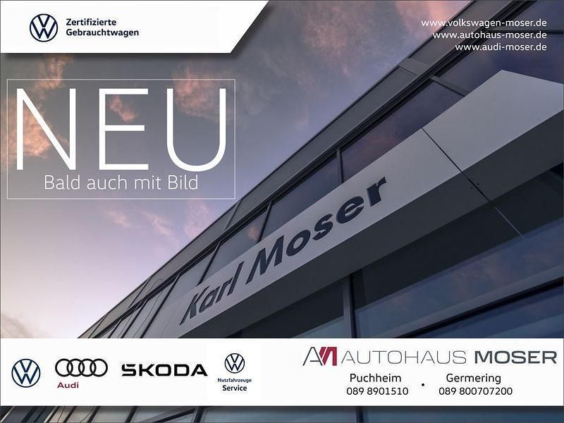 Grau Gebraucht 2022 VW Touran Comfortline Van / Kleinbus | 28.840 € (Guter Preis) - Bild 1/2