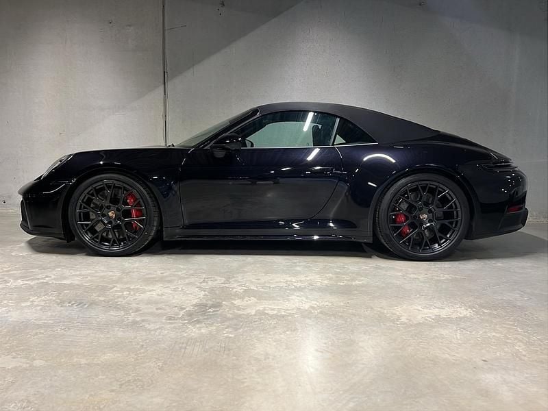 Neu Porsche 911 Carrera GTS 541 PS (397 kW) 2026 Tiefschwarzmetallic Cabrio