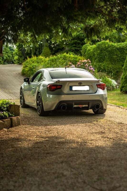 Silber Gebraucht 2013 Toyota GT86 GT Coupé | 25.000 € - Bild 1/4