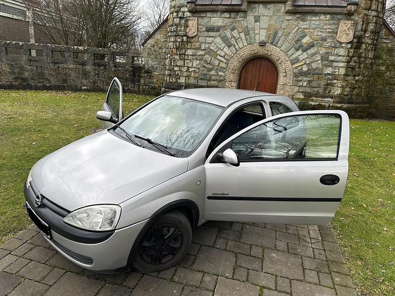 Gebraucht Opel Corsa 56 PS (41 kW) 2001 Silber Kleinwagen