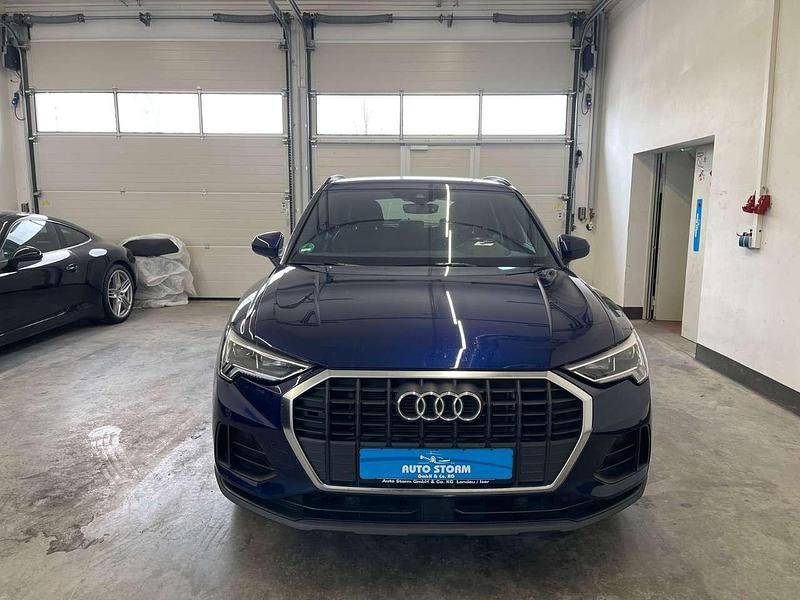 Gebraucht Audi Q3 150 PS (110 kW) 2023 Navarrablau metallic SUV