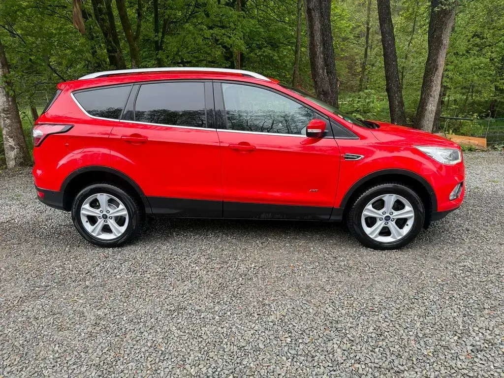 Gebraucht Ford Kuga Cool & Connect 179 PS (131 kW) 2018 Rot SUV