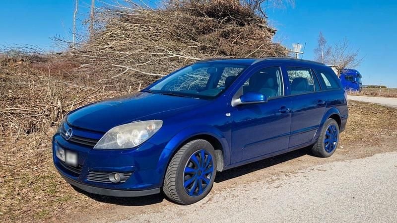 Second-hand Opel Astra 105 CP (77 kW) 2005 Albastru Break