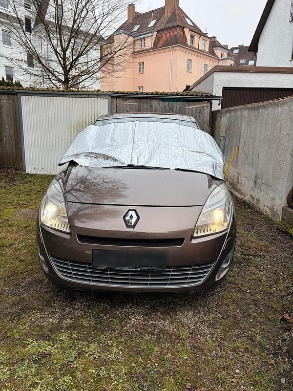 Gebraucht Renault Scénic III 160 PS (117 kW) 2009 Braun Van / Kleinbus