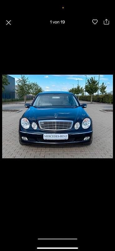 Blau Gebraucht 2002 Mercedes E320 Limousine | 3.600 € (Superpreis) - Bild 1/4
