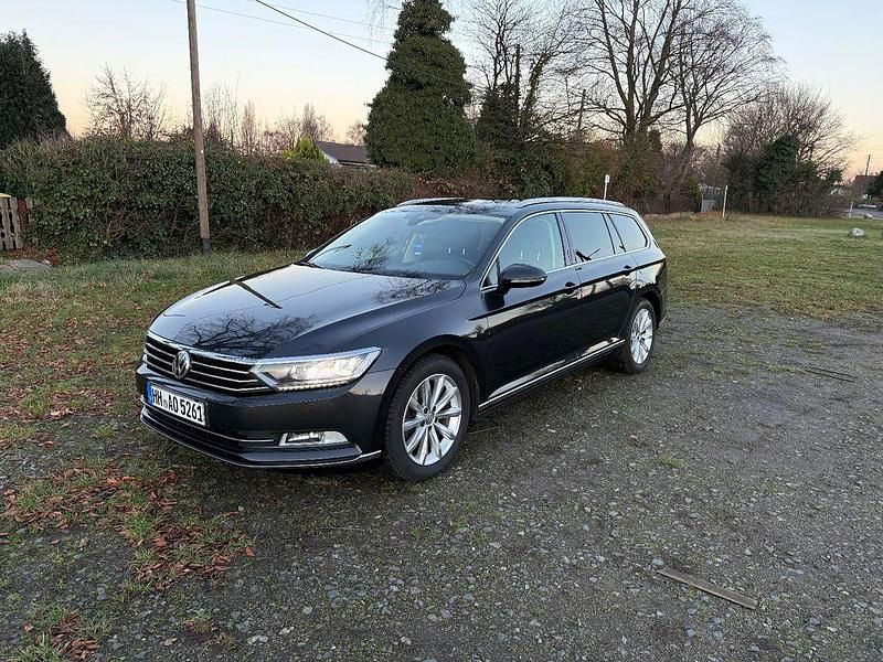 Grau Gebraucht 2018 VW Passat Highline Kombi | 15.000 € (Guter Preis) - Bild 1/4