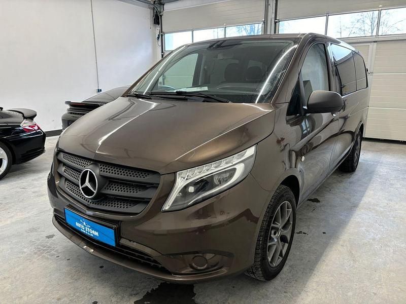 Dolomitbraun metallic Gebraucht 2016 Mercedes Vito Van / Kleinbus | 25.999 € (Fairer Preis) - Bild 1/4