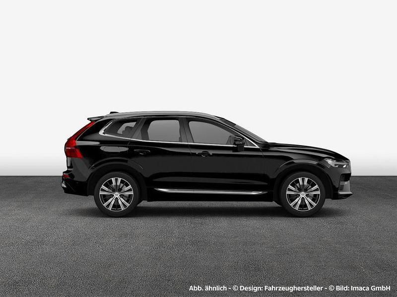 Gebraucht Volvo XC60 Core 197 PS (144 kW) 2023 Onyx black metallic SUV