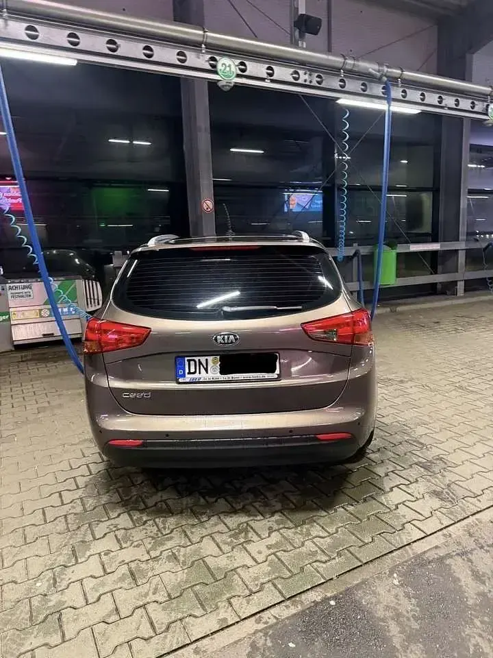 Gebraucht Kia Ceed Attract 99 PS (72 kW) 2013 Kleinwagen