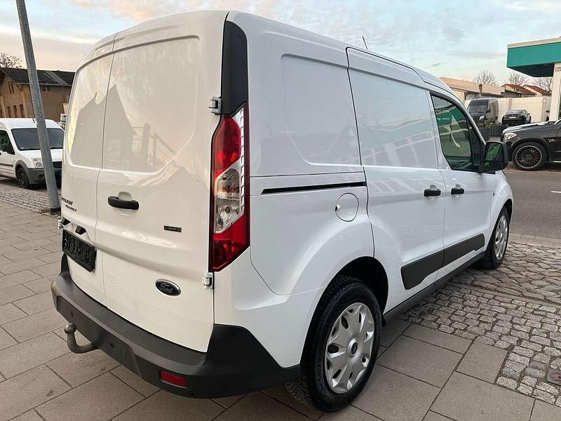 Gebraucht Ford Transit Connect Trend 101 PS (74 kW) 2018 Frostweiß Van / Kleinbus