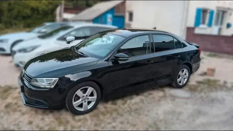 Gebraucht VW Jetta Comfortline 105 PS (77 kW) 2012 Schwarz Limousine
