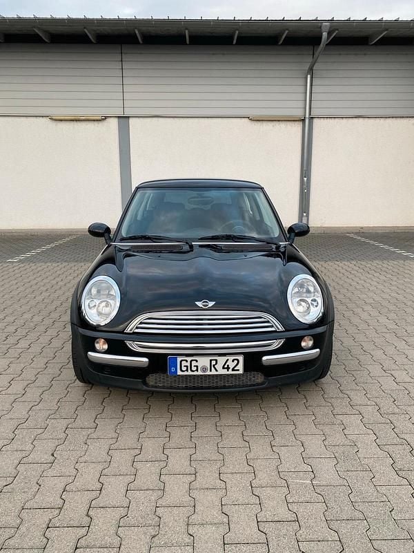 Schwarz Gebraucht 2002 Mini Cooper Kleinwagen | 3.500 € (Etwas zu teuer) - Bild 1/4