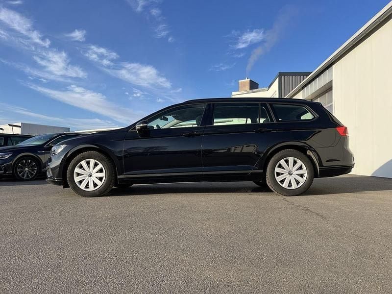 Gebraucht VW Passat Conceptline 150 PS (110 kW) 2022 Schwarz Kombi