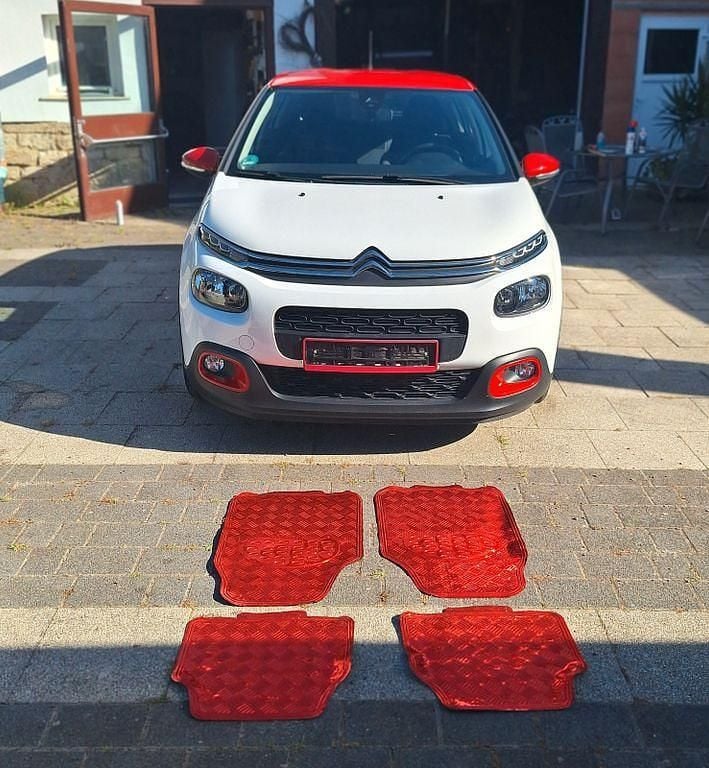Weiß Gebraucht 2019 Citroën C3 PureTech Kleinwagen | 9.900 € (Fairer Preis) - Bild 1/4
