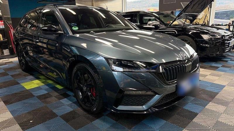 Gebraucht Skoda Octavia RS 245 PS (180 kW) 2021 Grau Kombi