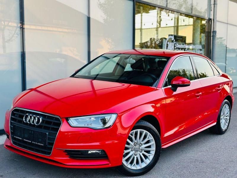 Rot Gebraucht 2014 Audi A3 Ambiente Limousine | 13.900 € (Etwas zu teuer) - Bild 1/4
