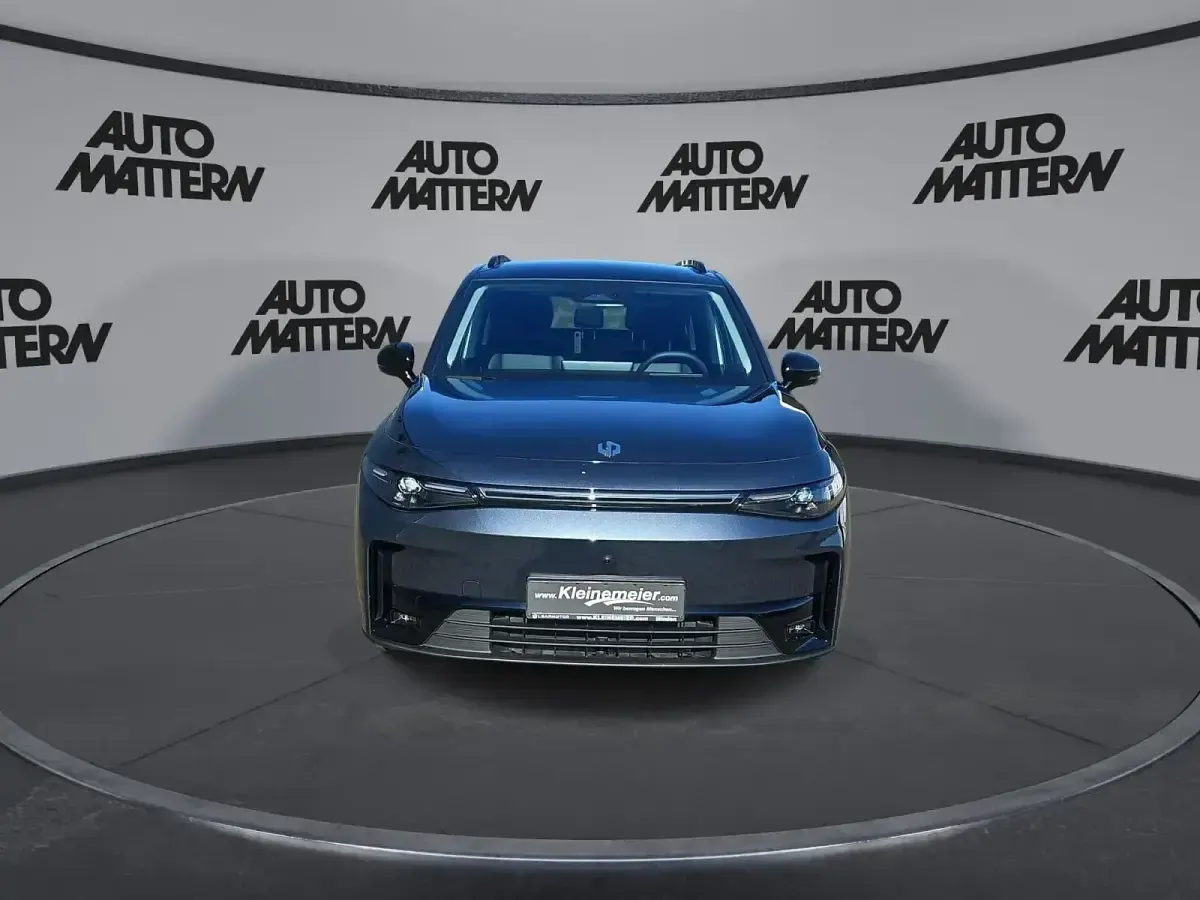 Uusi Leapmotor C10 161 kW (220 HP) 2026 Harmaa Katumaasturi