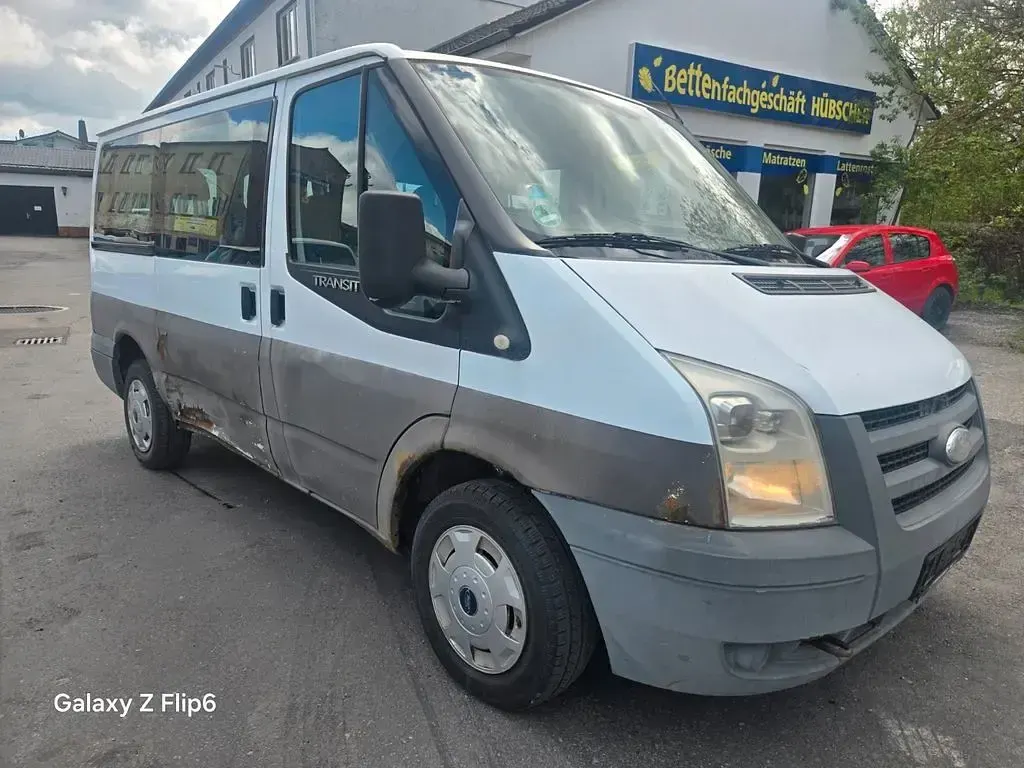 Używany Ford Transit 116 KM (85 kW) 2009 Biały Sedan/Limuzyna