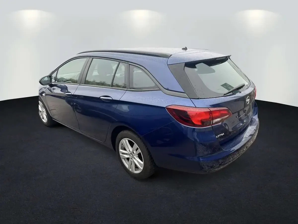 Gebraucht Opel Astra Edition 110 PS (80 kW) 2021 Nautic blau Kombi