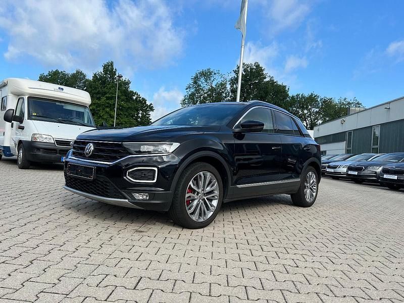 Deep black perleffekt (metallic) Gebraucht 2019 VW T-Roc Sportline SUV | 26.990 € (Etwas zu teuer) - Bild 1/4
