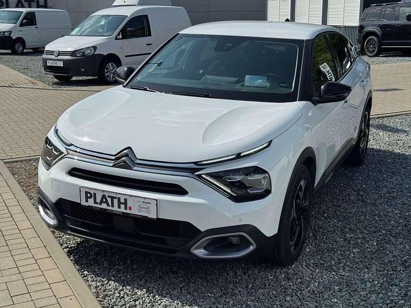 Weiß Gebraucht 2023 Citroën C4 Shine SUV | 18.690 € (Fairer Preis) - Bild 1/3