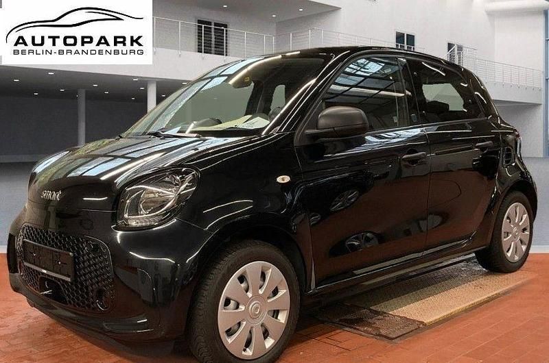 Schwarz Gebraucht 2021 Smart ForFour Electric Drive Kleinwagen | 8.690 € (Guter Preis) - Bild 1/4