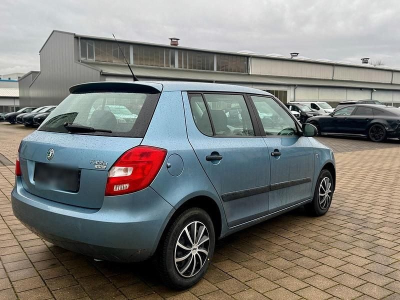 Gebraucht Skoda Fabia 60 PS (44 kW) 2009 Braun Kleinwagen
