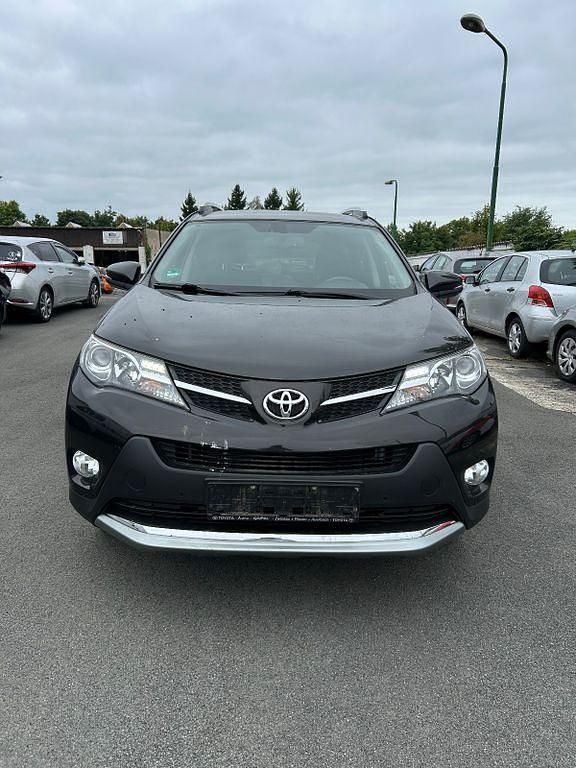 Schwarz Gebraucht 2015 Toyota RAV4 SUV | 15.500 € (Fairer Preis) - Bild 1/4