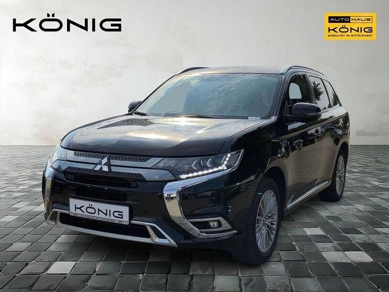 Rubinschwarz Gebraucht 2018 Mitsubishi Outlander P-HEV Edition SUV | 20.990 € (Guter Preis) - Bild 1/4