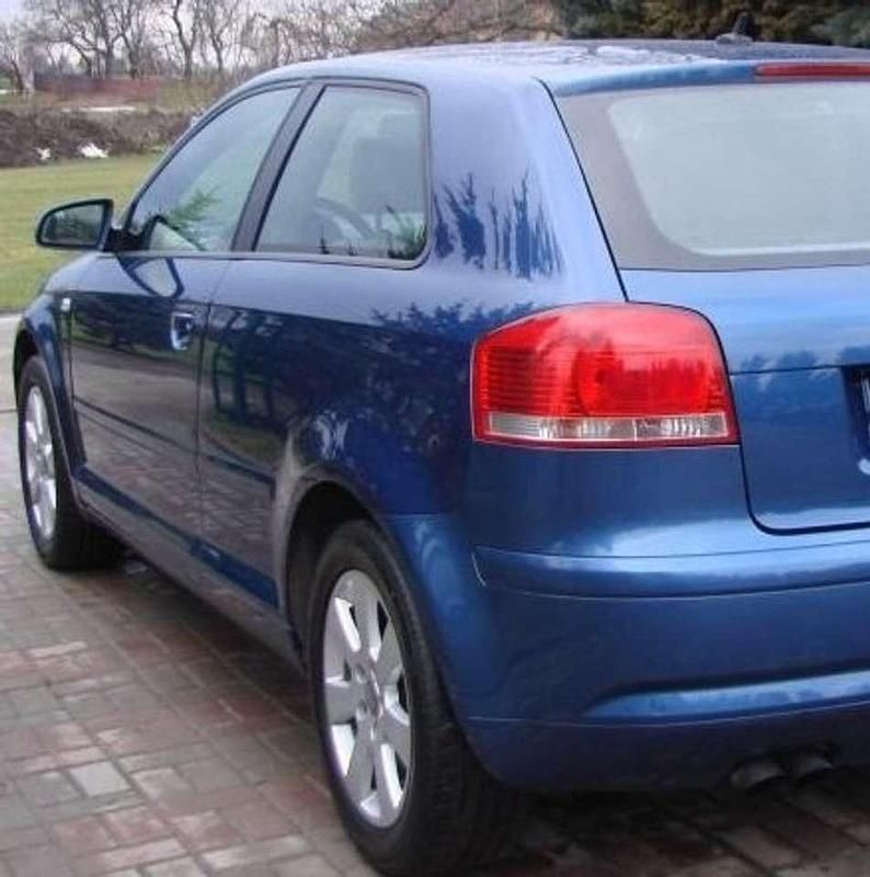 Blau Gebraucht 2006 Audi A3 Ambition Limousine | 3.650 € (Superpreis) - Bild 1/4