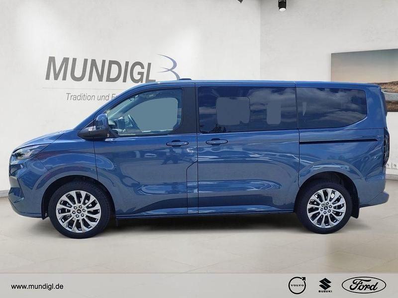 Gebraucht Ford Tourneo Custom Titanium 170 PS (125 kW) 2025 Blau Van