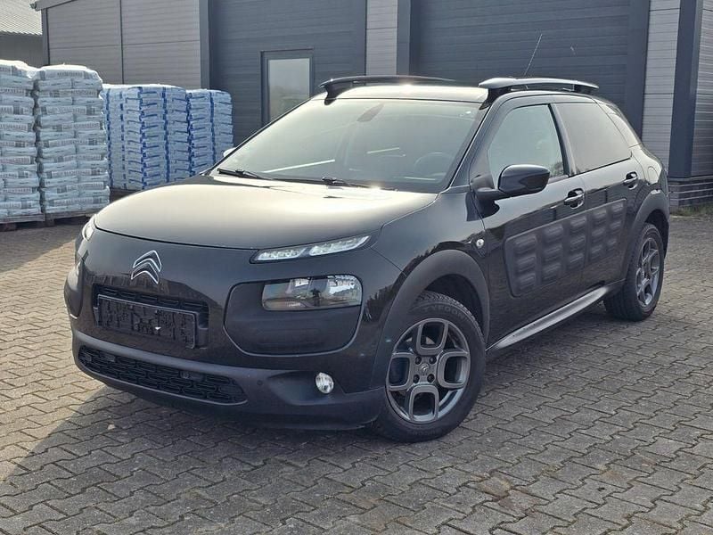 Gebraucht Citroën C4 Cactus Shine 92 PS (67 kW) 2015 Schwarz Kleinwagen