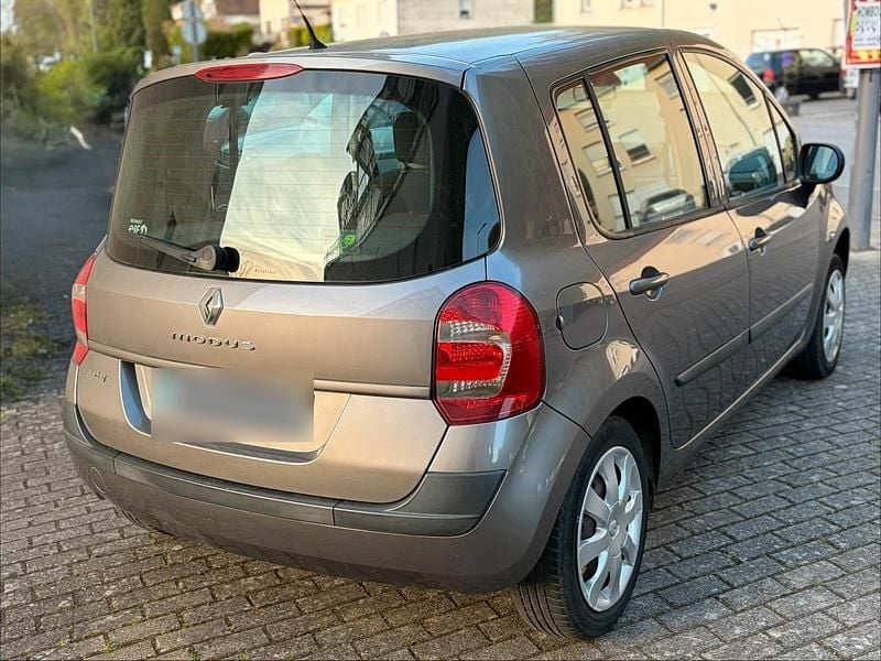 Second-hand Renault Modus 75 CP (55 kW) 2010 Gri Monovolum