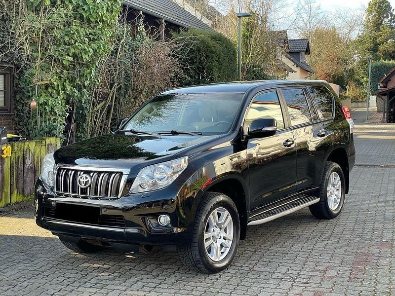Gebraucht Toyota Land Cruiser Executive 190 PS (139 kW) 2012 Schwarz SUV