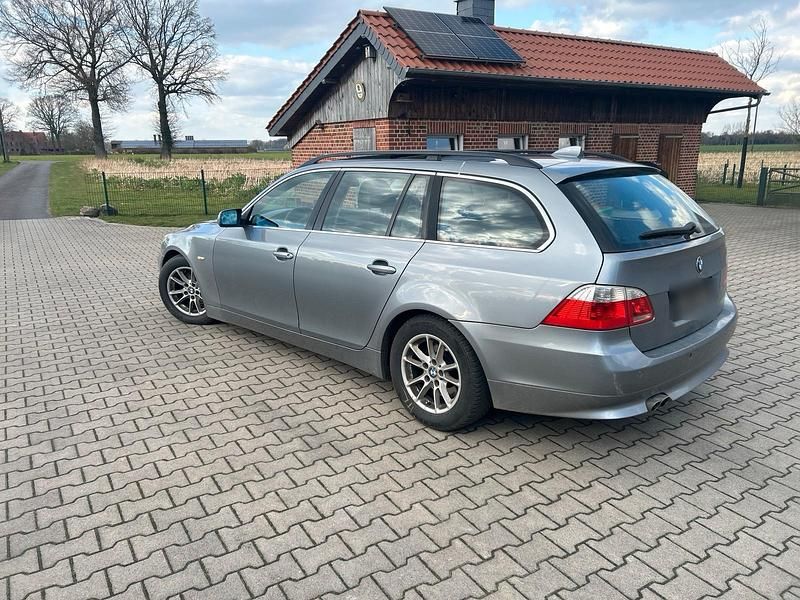 Usata BMW 525 176 CV (129 kW) 2004 Grigio Station wagon