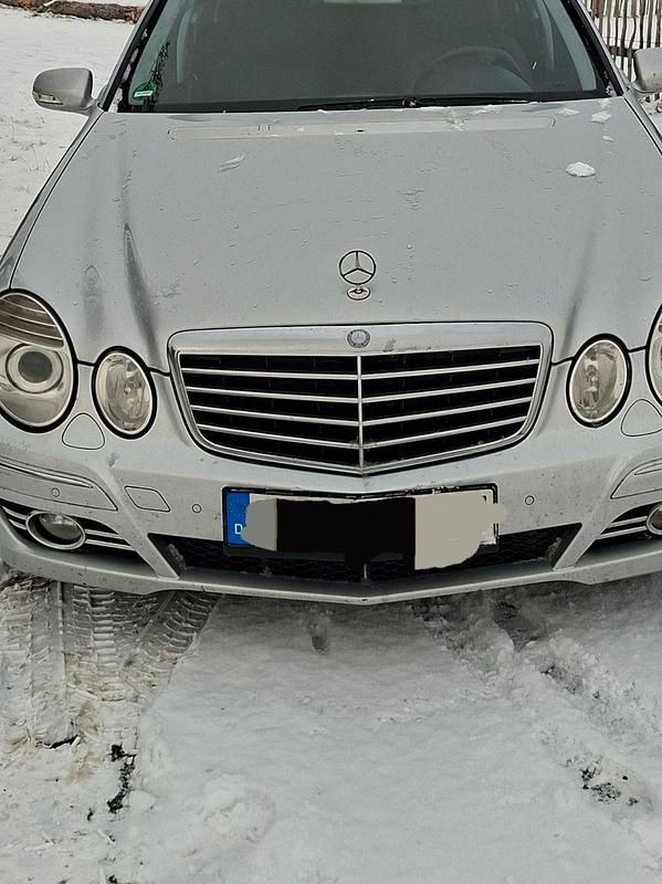 Gebraucht Mercedes E320 224 PS (164 kW) 2009 Silber Kombi