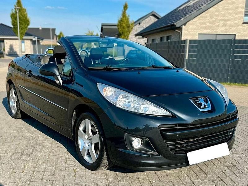 Schwarz Gebraucht 2011 Peugeot 207 CC Premium Cabrio | 3.390 € (Guter Preis) - Bild 1/4