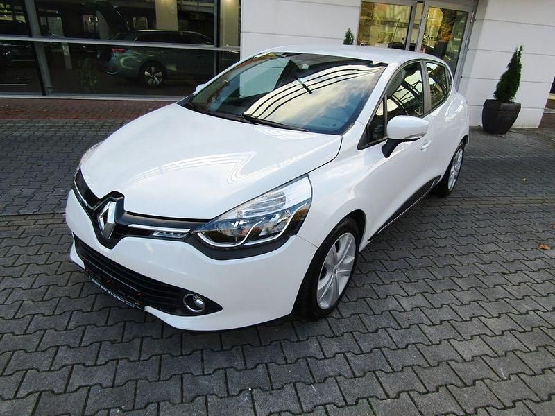 Weiß Gebraucht 2014 Renault Clio IV Dynamique Limousine | 7.790 € (Fairer Preis) - Bild 1/4